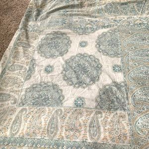 Pottery Barn Meagan Paisley King Duvet